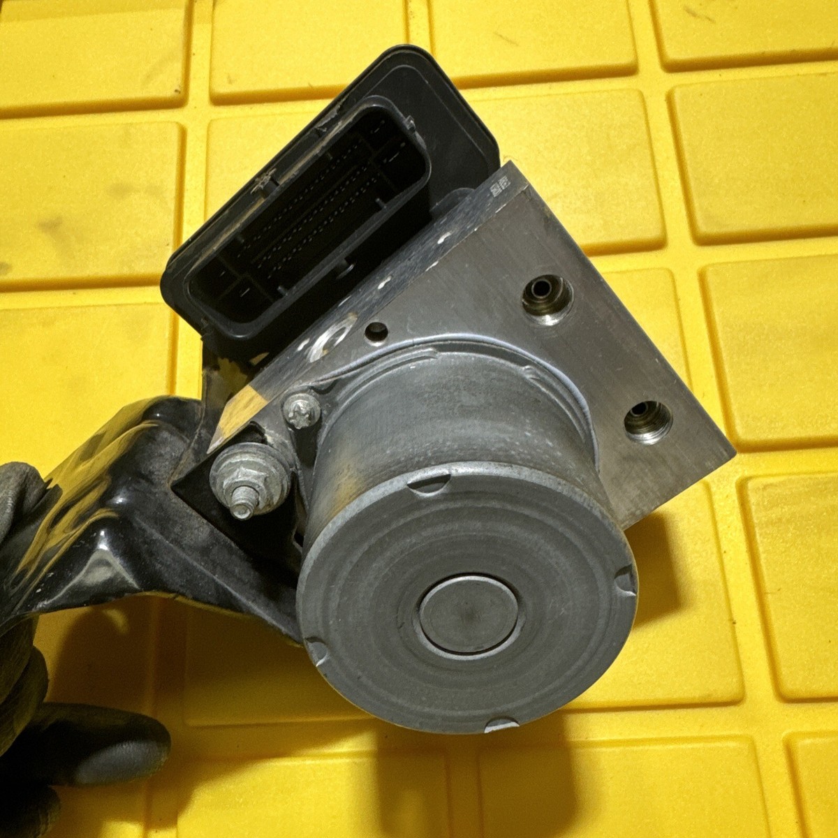 2016-2023 MAZDA CX-9 ABS Pump w/adaptive cruise TN40437A0 OEM | eBay