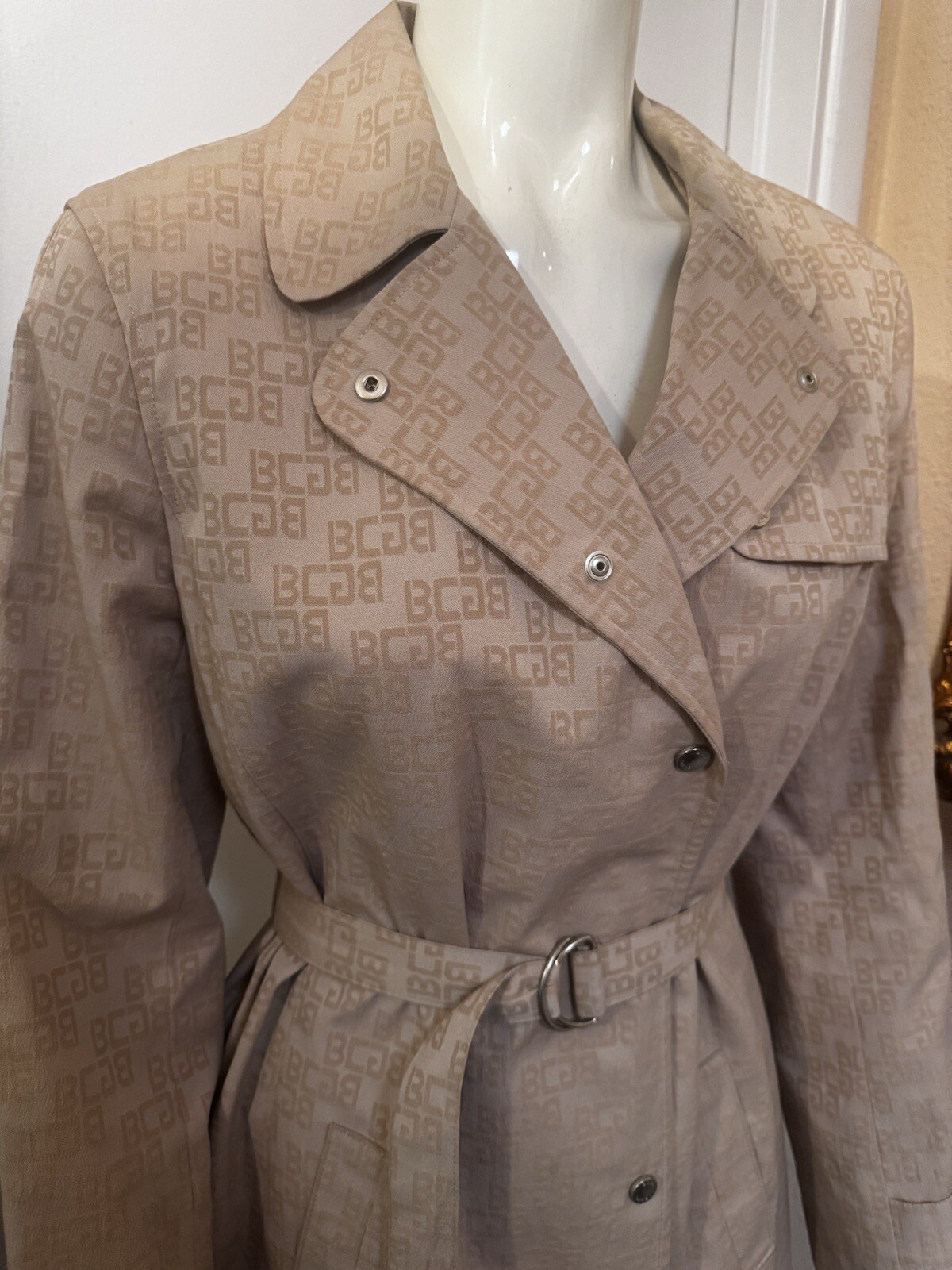 Monogram coat logo print trench coat belted tan jacquard rare image 5