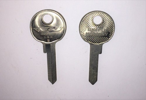 1941 "NOS" OEM ORIGINAL LINCOLN MERCURY # 32215 KEY BLANK 1940-1950 823V 40'S ?? - Picture 4 of 7