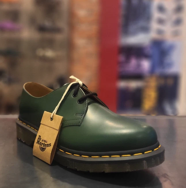 Dr martens cheap 1461 green