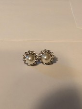 NEW Women's Stud Pearl W/ Gems Earrings Fashion Jewelry A4