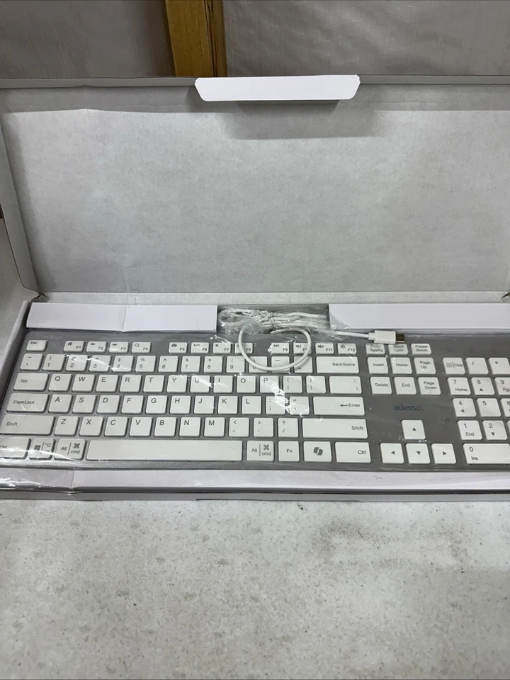 Adesso AKB-730UW Scissor Switch Keyboard with Copilot AI Hotkey AKB-730UW, White - Image 4 of 4