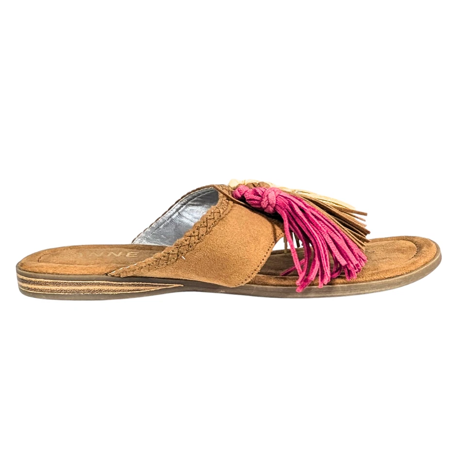 Sandalias planas Anne Klein nuevas sin etiquetas 6,5 Adrienna bronceadas imitación gamuza borla tanga Foto 2 de 4