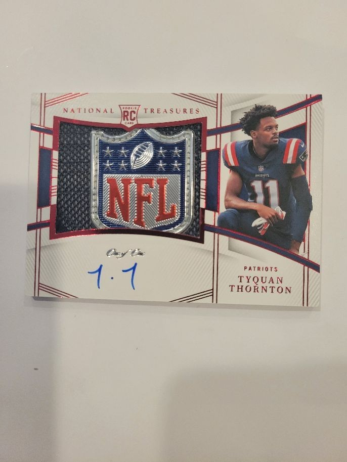 Tyquan Thornton Panini National Treasures Tremendous Treasures Rookies Material #TTH NFL Shield 1/1
