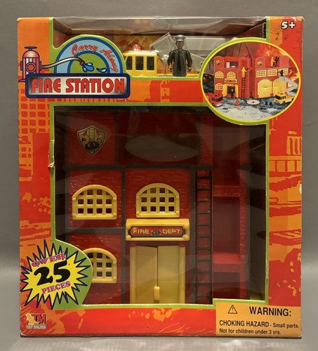 Vintage Carry Along Feuerwache Spielset von Toy Major mit Figuren (New Old Stock) - Bild 1 von 10
