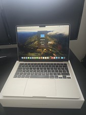 Apple MacBook Air M2 8GB 256 SSD Starlight - Apple Warranty included