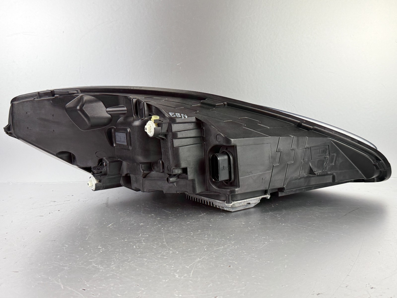 Parts! 2021-2025 Aston Martin DBX Left Driver LED Headlight OEM MY83-13W030-CE
