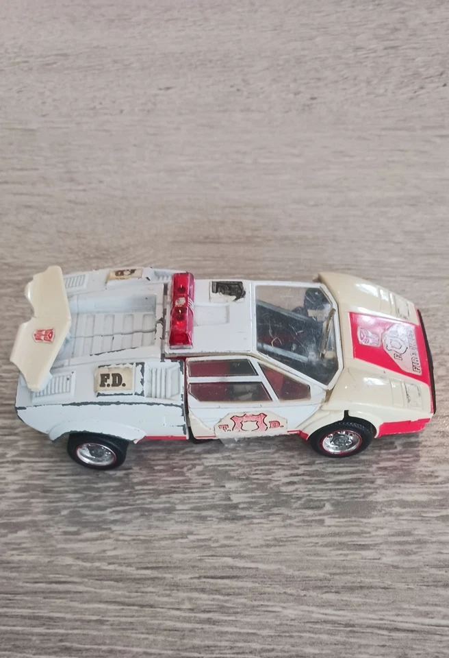 Rare Hasbro Takara Transformers G1 Red Alert Fire Chief Spares/Repair Toy Figure - Image 4 of 4