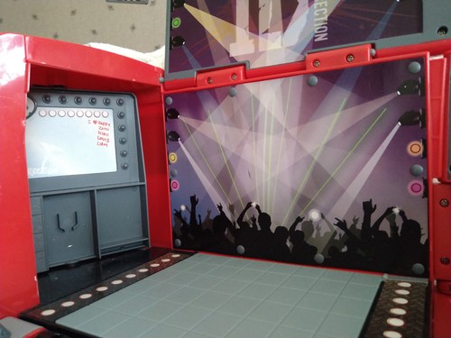One Direction Tour Bus With Folding Stage Playset 1D Stage And Dressing Room - Picture 7 of 9