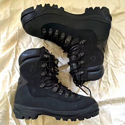 Vasque Outlaw Black Lace-Up Hiking Boots Mens US 11 Medium Vibram Sole