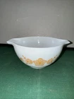 Vintage Pyrex "Cinderella" Nesting Bowl #441 (1.5 pt.) Butterfly Gold Pattern