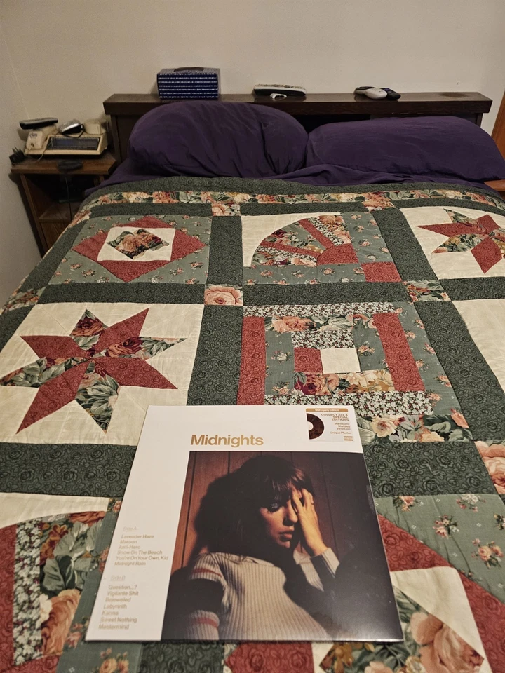 TAYLOR SWIFT MIDNIGHTS VINYL(MAHOGANY MARBLED VINYL) TARGET EXCLUSIVE NEW&SEALED Foto 2 de 4