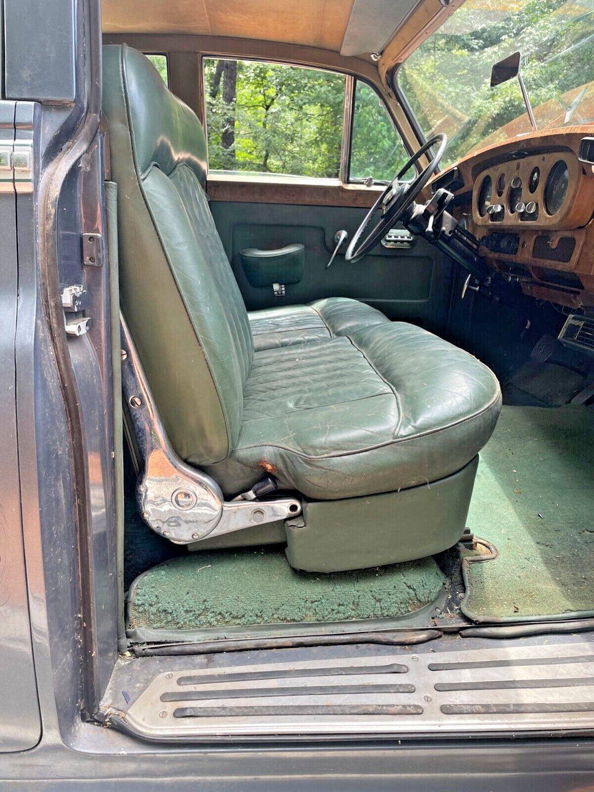 ROLLS ROYCE CLOUD BENTLEY 1960-65 DASH WOOD. WORLDS LARGEST USED 46-65 INVENTORY