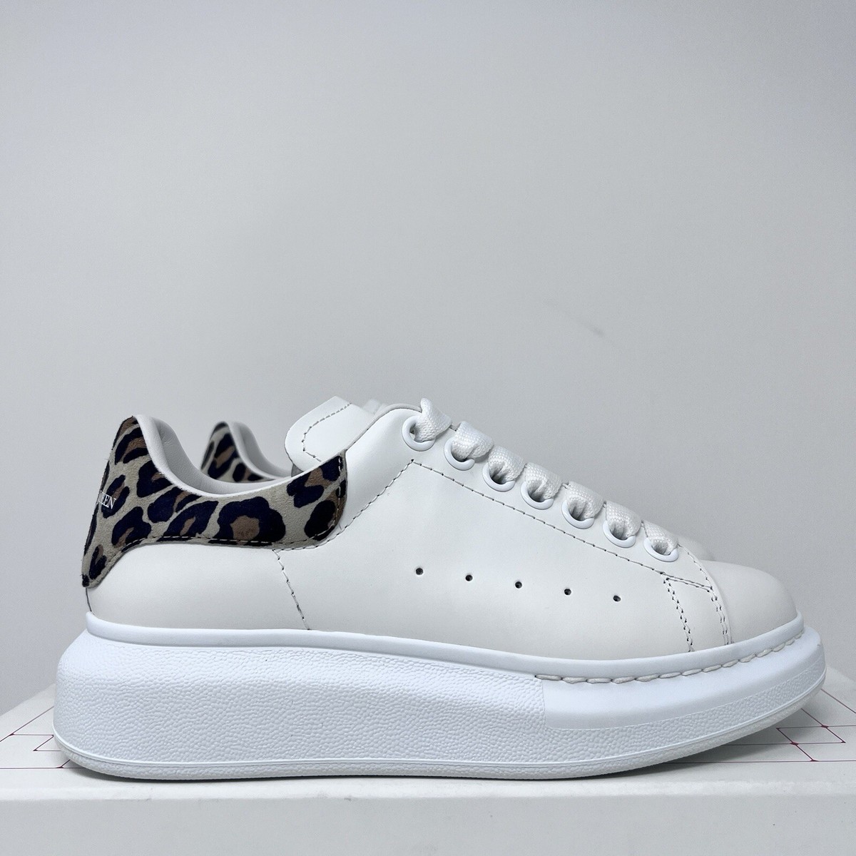 ★期間限定価格★ALEXANDER McQUEEN スニーカー 35サイズ Alexander McQueen Women's Oversized Sneakers Size 35 EU/ 5