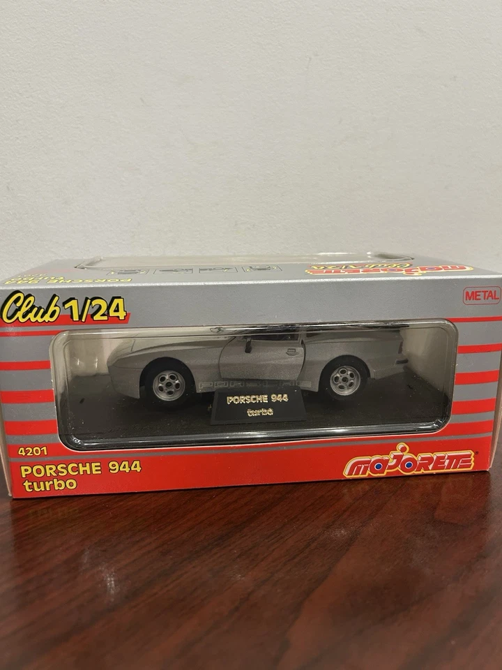 Majorette Porsche 944 Turbo 1:24 Scale #4201 Silver - Image 2 of 3