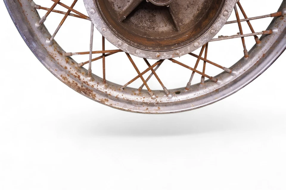 Оригинальное переднее колесо 1964 -69 XLCH Ironhead sportster 19 дюймов сталь. 43497-64 *2372 - Изображение 2 из 4