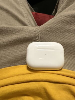 Apple AirPods Pro with MagSafe Wireless Charging Case - White