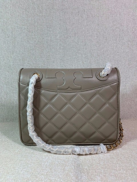 tory burch 64142