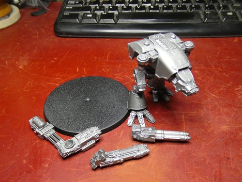 Adeptus Titanicus: Warhound Titan a