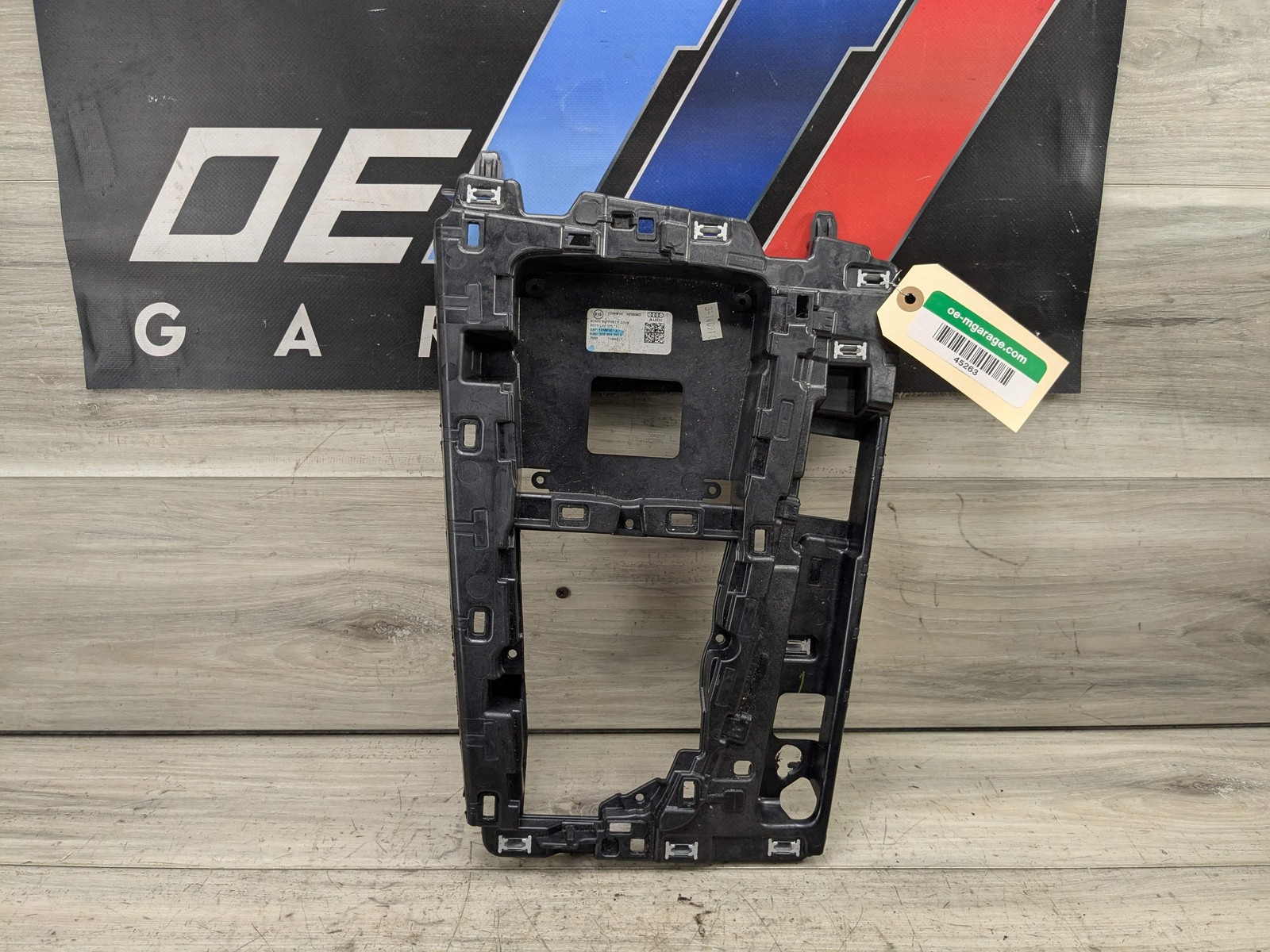 18-20 OEM AUDI Q5 SQ5 Automatic Shifter Center Console Mount Panel Bracket