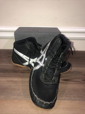 ASICS Matflex wrestling shoes size 11 black yeah I m using right now why do you