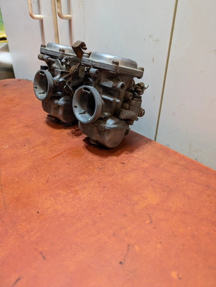 Conjunto de carburador Kawasaki KZ750 B1-3 1976-1979 OEM | 16001-249 Foto 3 de 4