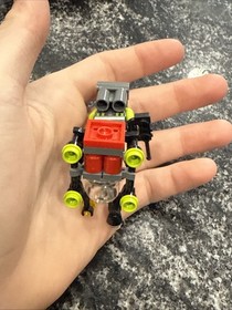 LEGO Brick 30042 Atlantis Mini SUB Bricks + Diver minifigure #30042 Bag