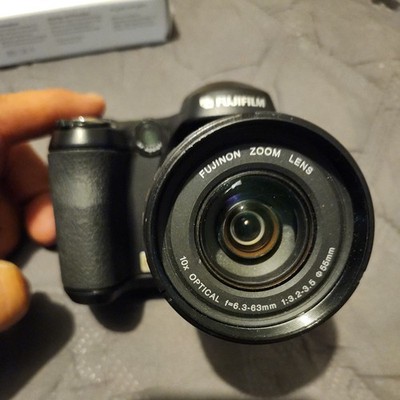 Fuji FinePix S5200 5.1MP 10x zoom - tested and working - very nice!