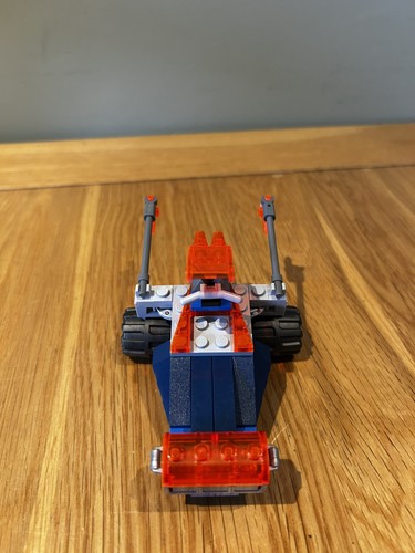 LEGO NEXO KNIGHTS: Knighton Battle Blaster (70310) - Imagen 6 de 7