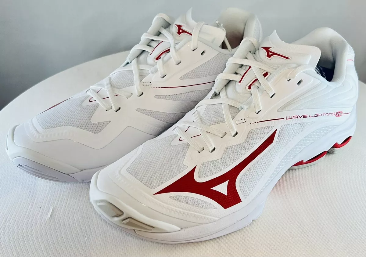 Mizuno Wave Lightning Z6 Volleyball Women Shoes. Size 11.5 US. Nice shoes