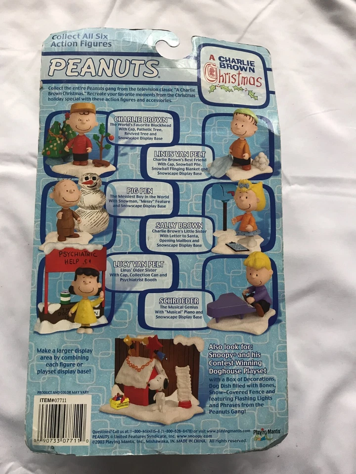 Memory Lane A Charlie Brown Navidad con patético y revivido árbol base de paisaje de nieve Foto 2 de 2