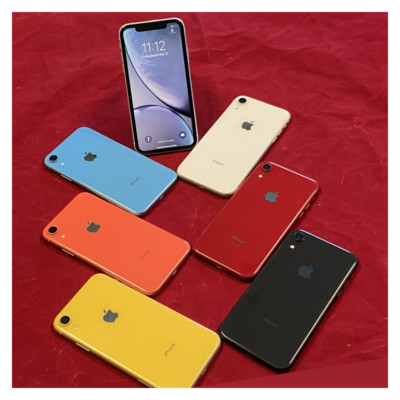 Apple iPhone XR 64GB Screen 6.1'' Unlocked Verizon At&t T-Mobile iOS CDMA