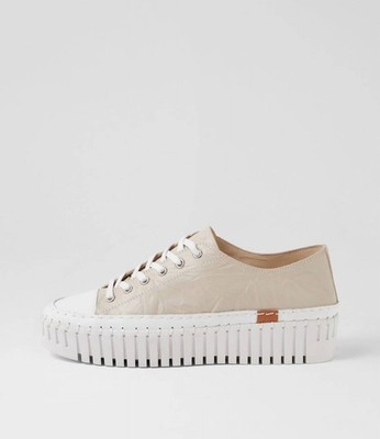 Django & Juliette Women's Baselo Shoe White-Almond Sole Leather