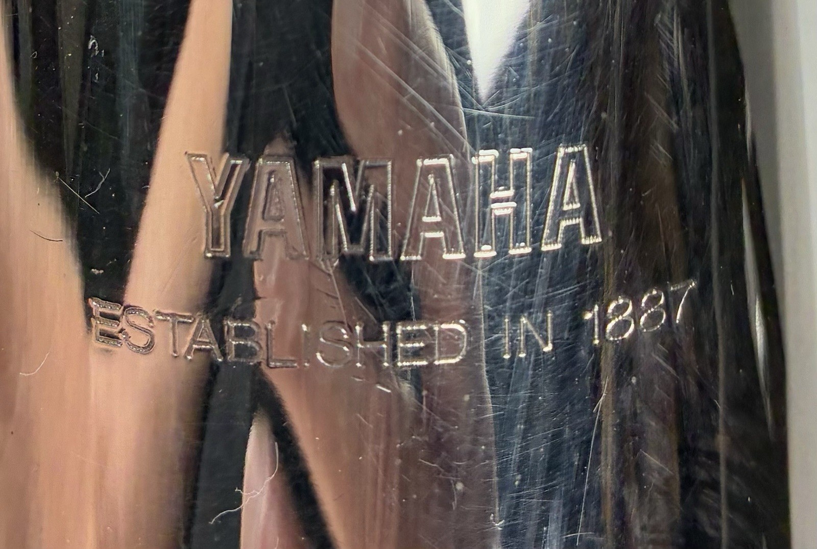 YAMAHA MODEL YMP204M SILVER MELLOPHONE IN GOOD PLAYING CONDITION C08557