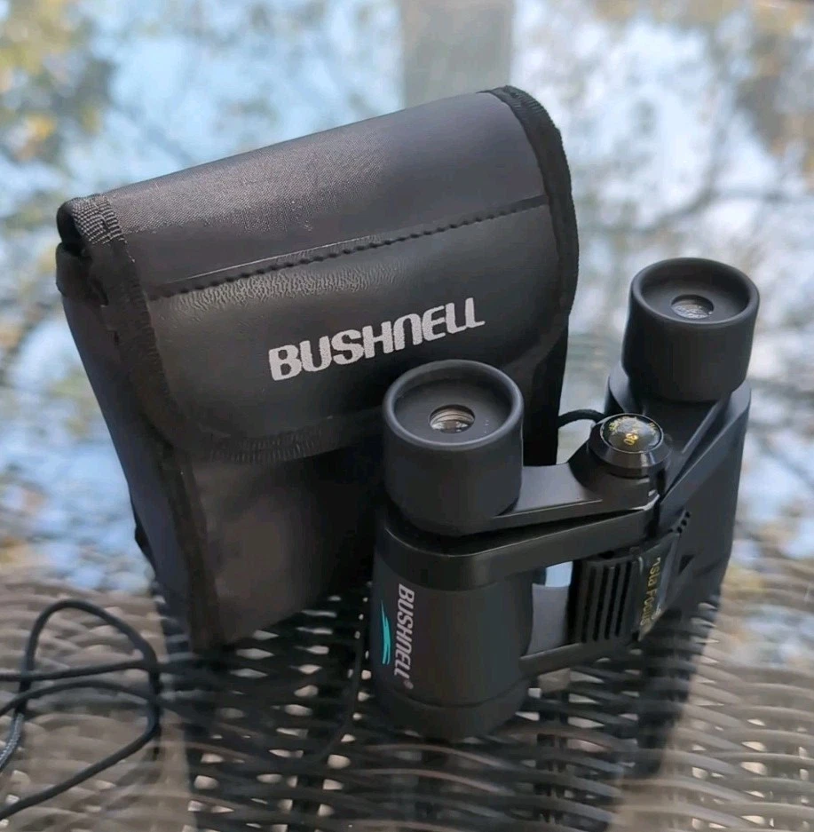 Vintage Bushnell 4x30 Powerview Insta Focus Binoculars. - Image 4 of 4