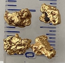 4 genuine, natural, Australian gold nuggets 1.40 gram gross