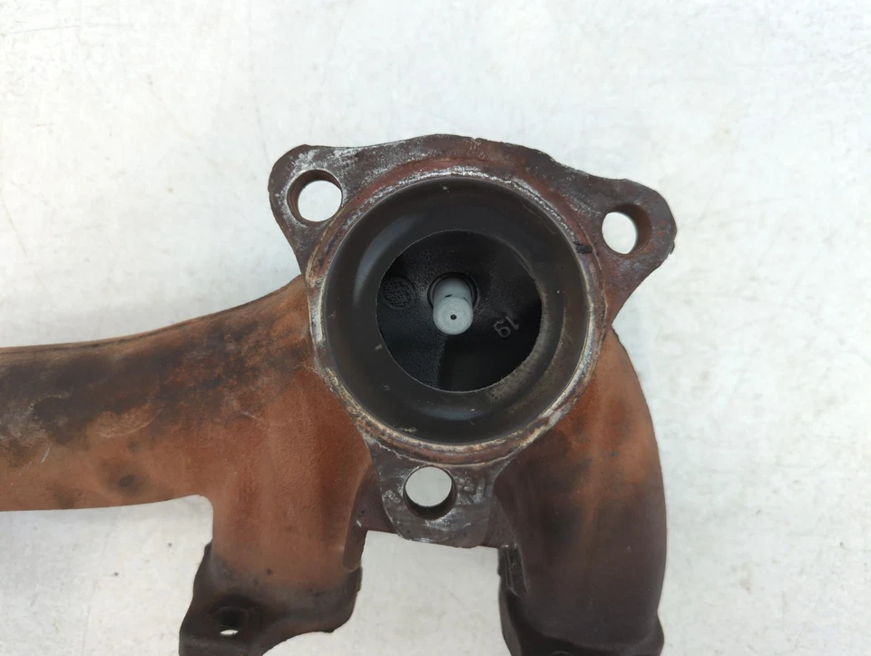 2006-2010 Pontiac G6 Turbocharger Exhaust Manifold With Turbo Charger LN0Z1 - Image 2 of 4