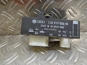 VW Polo 9N3 Lüftersteuergerät Steuergerät 1J091506M  Bj. 2008