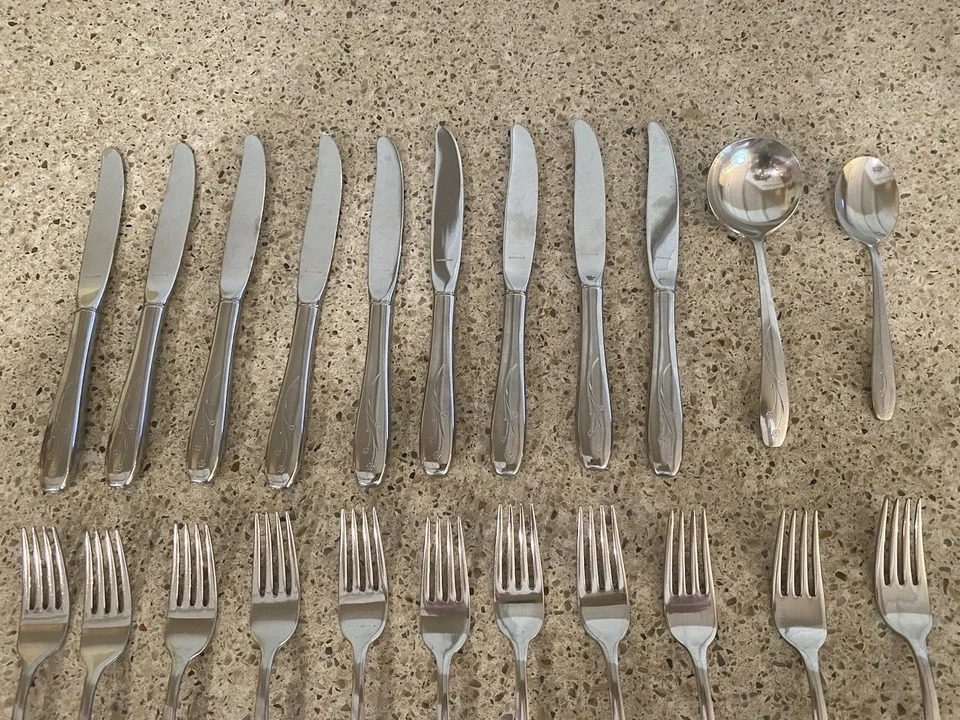 Juego de cubiertos Wallace de acero inoxidable Starglow de colección 44 piezas cuchillos florales tenedores cucharas difícil de encontrar Foto 2 de 4