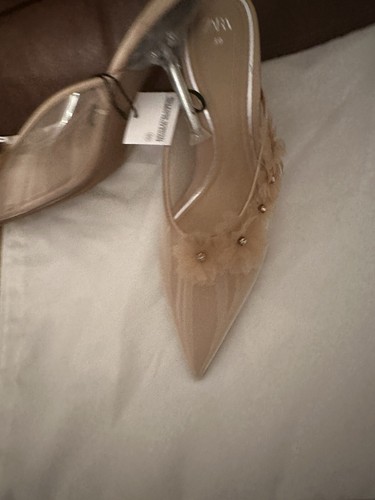 Zara VINYL HIGH-HEEL SHOES WITH FLORAL DETAIL - Picture 16 of 17