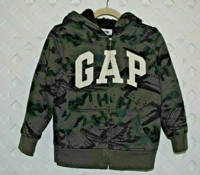gap fuzzy jacket