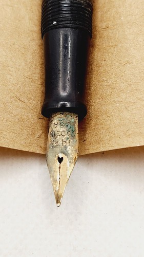 Vintage Universal Pen Co Uni-Flo Fountain Pen