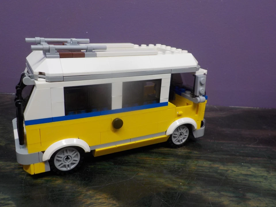 Lego 31079 Creator Sunshine Surfer Van Complete Set 3-in-1 Yellow - Image 4 of 4