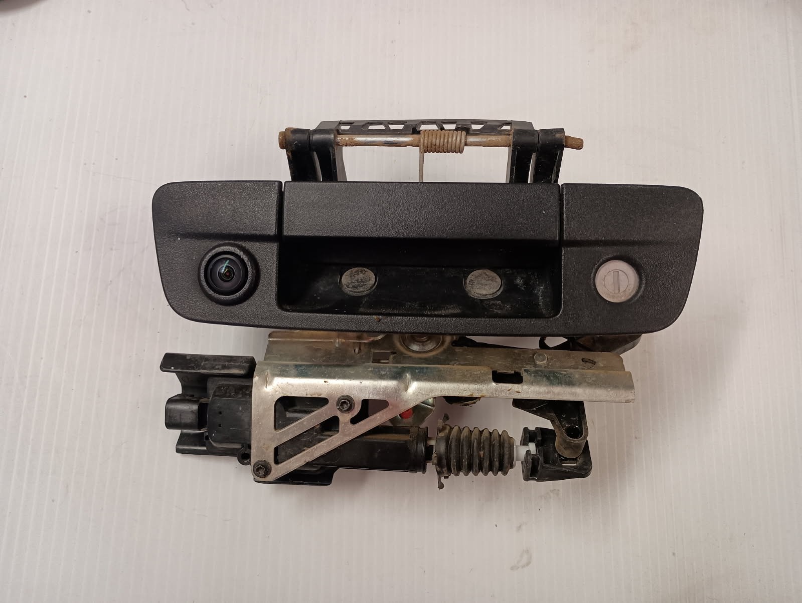 Tailgate Handle with Camera 2012-2014  Ram 56054164AB 68044904AD with power lock
