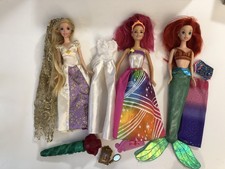 3 Barbie Puppen (1 mit Licht u. Ton)