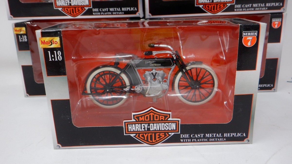 Maisto Harley Davidson Motorcycles 1:18 Die-Cast [Series 1] Lot Of