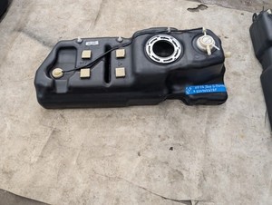 05-06 Jeep Grand Cherokee 06 Commander Fuel Gas Tank #52090267AF..#822