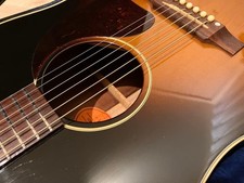 Gibson J-45 Historic Collection with Warranty and Case