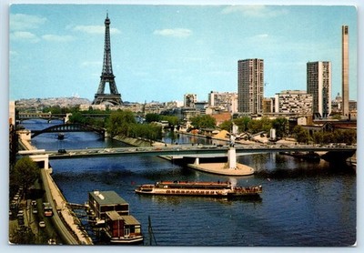 Le Pont de Grenelle Eiffel Tower - Paris FRANCE 4x6 Postcard
