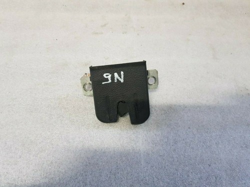 VW Polo 9N Bj 02 Heckklappenschloss Schloss Heckklappe 6Q6827505B